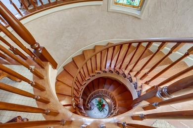 Waterfront Italian Villa with French Elegance on Naples Island's - photo 19