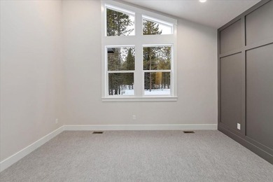 Brand new mountain modern home offering the perfect blend of - photo 23
