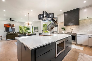 Welcome to The Hollows at Beaver Lake, a luxury gated estate - photo 9