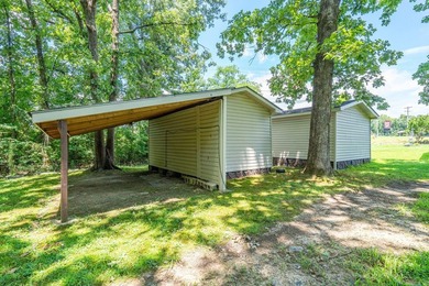 $39,000 PRICE REDUCTION!! With curb appeal worthy of *Southern - photo 43