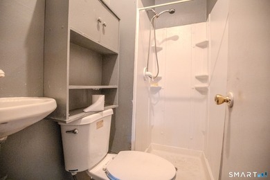 Welcome to 54 Agnes Street, a rare North End cul-de-sac - photo 4