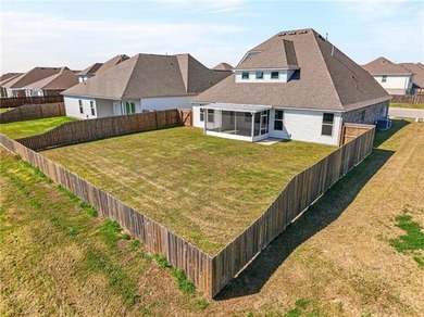 Welcome to 3917 Hook Island Lane in Lakeshore Villages, where - photo 4