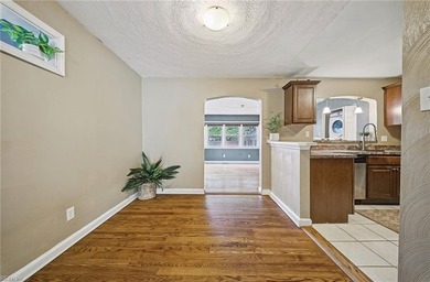 Charming Cape Cod in sought-after Monticello Village! This - photo 12