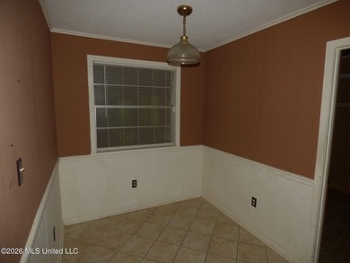 With a little love and creativity, this 3 bedroom, 2 bath home - photo 14