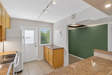 Welcome to Building 38, one of Palm-Aire's most desirable - photo 8