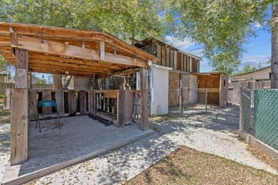 This charming cornerlot property blends comfort, functionality - photo 37