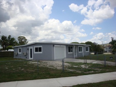 Welcome to this beautiful four-bedroom, two-bathroom single - photo 4