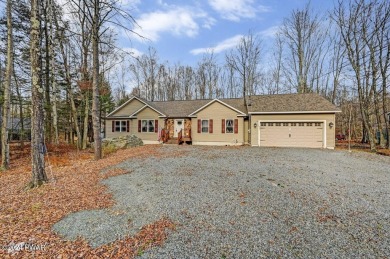 Deerfield Lake Home For Sale in Lake Ariel Pennsylvania