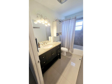 Don't miss the grand opportunity to own a cozy 2-bedroom 1 - photo 11