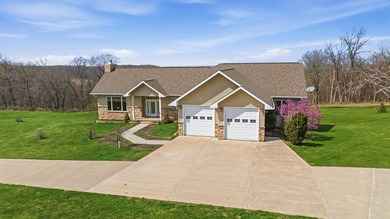 Escape to Your Private Sanctuary Stunning Ranch-Style Home on 3 - photo 13
