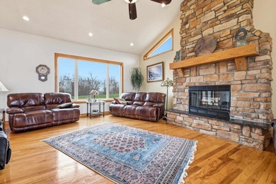 Escape to Your Private Sanctuary Stunning Ranch-Style Home on 3 - photo 15