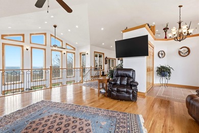 Escape to Your Private Sanctuary Stunning Ranch-Style Home on 3 - photo 16