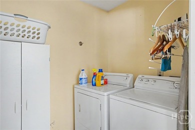 Lovely 3-bedroom, 2.5 bath home on very private lot with lagoon - photo 17