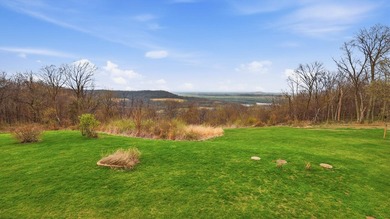 Escape to Your Private Sanctuary Stunning Ranch-Style Home on 3 - photo 20