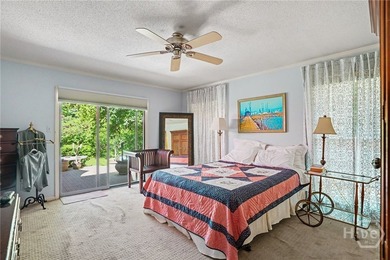 Lovely 3-bedroom, 2.5 bath home on very private lot with lagoon - photo 21