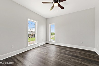 Waterfront Beauty - New Bulkhead Just Completed! This recently - photo 21