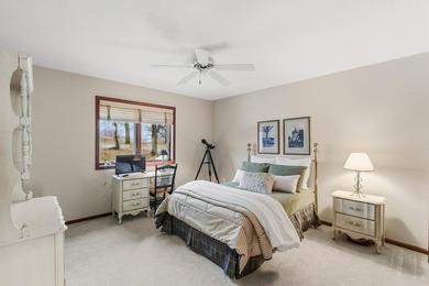 Waterfront 2-bed condo in Fort Atkinson with lake access, golf - photo 30