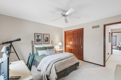 Waterfront 2-bed condo in Fort Atkinson with lake access, golf - photo 31