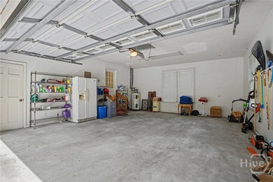 Lovely 3-bedroom, 2.5 bath home on very private lot with lagoon - photo 32
