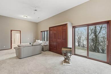Waterfront 2-bed condo in Fort Atkinson with lake access, golf - photo 34