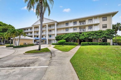 Bring your vision to this spacious 2BR/2BA in the heart of West - photo 2