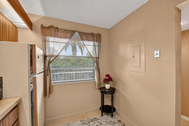 Bring your vision to this spacious 2BR/2BA in the heart of West - photo 9