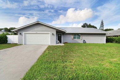 Welcome to this beautiful four-bedroom, two-bathroom single - photo 3