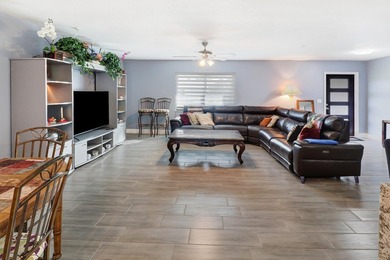 Welcome to this beautiful four-bedroom, two-bathroom single - photo 6