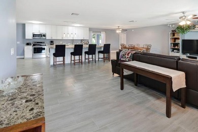Welcome to this beautiful four-bedroom, two-bathroom single - photo 9