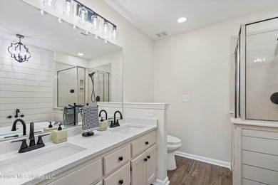 LOCATED ON A SPACIOUS CORNER LOT IN THE PRESTIGIOUS SOUTHRIDGE - photo 17