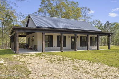 Charming 2-bedroom, 2-bath home on 7.55 acres, built in 2025 - photo 5