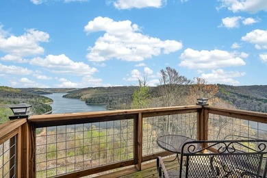 Rare to find views of Center Hill Lake! Step through the front - photo 2