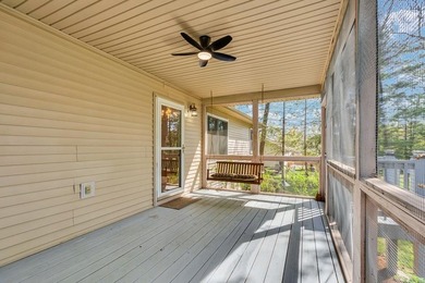 Charming 3BR/2BA home on a level lot just minutes from town in a - photo 3