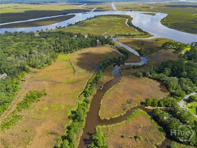 Nestled along the tranquil banks of Sterling Creek, this - photo 6