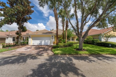 Lake Home For Sale in Orlando, Florida