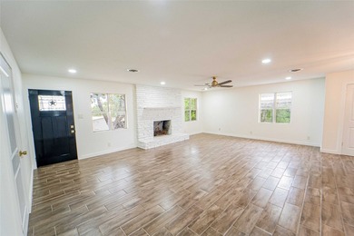 Beautifully remodeled waterfront home on Hubbard Creek Lake in - photo 8