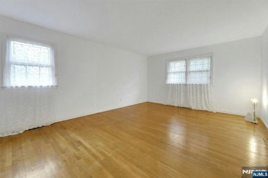 Welcome to this charming brick ranch, beautifully set on 1.58 - photo 29