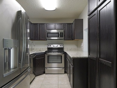 Welcome to Pine Ridge in Palm City! This beautifully maintained - photo 6