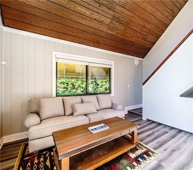 Your own private Ozarks retreat-where privacy, recreation, and - photo 6