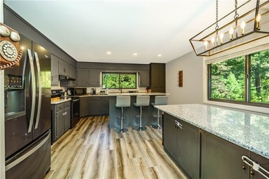 Your own private Ozarks retreat-where privacy, recreation, and - photo 10