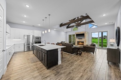Exceptional custom home blending upscale finishes, functional - photo 11