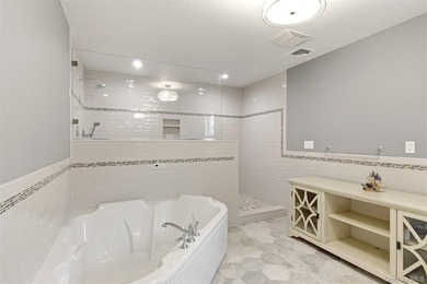 Located in the heart of Syosset this remarkable home has an - photo 14
