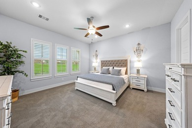Exceptional custom home blending upscale finishes, functional - photo 15
