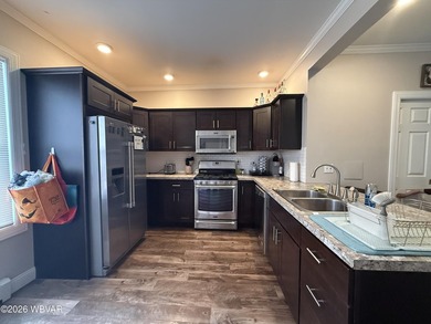 Turnkey student housing investment just minutes from - photo 15
