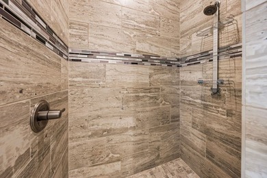 Exceptional custom home blending upscale finishes, functional - photo 16
