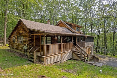 Robinson Lake Home For Sale in Tafton Pennsylvania