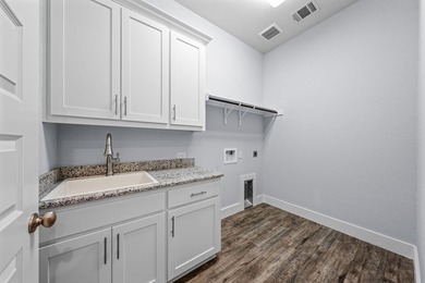 Exceptional custom home blending upscale finishes, functional - photo 22