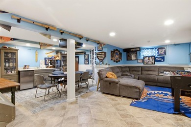 Located in the heart of Syosset this remarkable home has an - photo 23