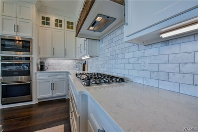 Enjoy Lake Tuscaloosa views from nearly every room in this - photo 23