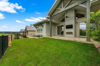 Exceptional custom home blending upscale finishes, functional - photo 25